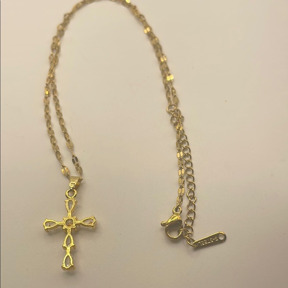 Elegant Gold and Crystal Cross Pendant Necklace - Picture 6 of 9